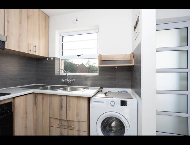2 BEDROOM APARTMENT TO LET IN OTTERY